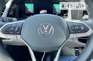 Минивэн Volkswagen Multivan 2022 в Львове