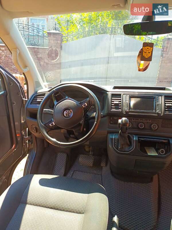 Минивэн Volkswagen Multivan 2017 в Мироновке фото 19 Минивэн Volkswagen Multivan 2017 в Мироновке