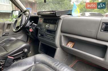 Минивэн Volkswagen Multivan 2003 в 