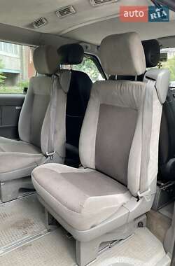 Минивэн Volkswagen Multivan 2003 в 