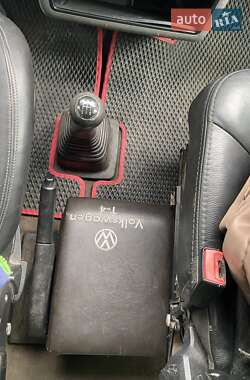 Минивэн Volkswagen Multivan 2003 в 