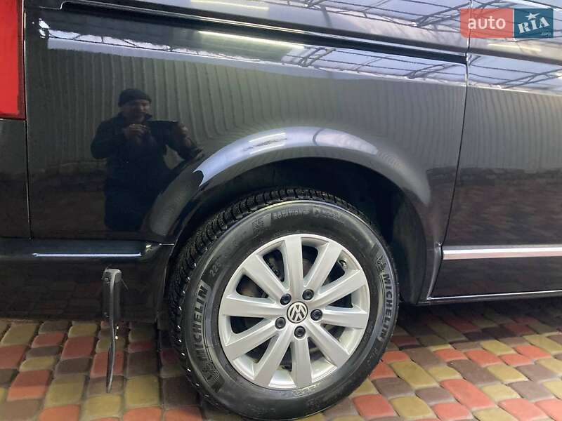 Мінівен Volkswagen Multivan 2011 в Харкові