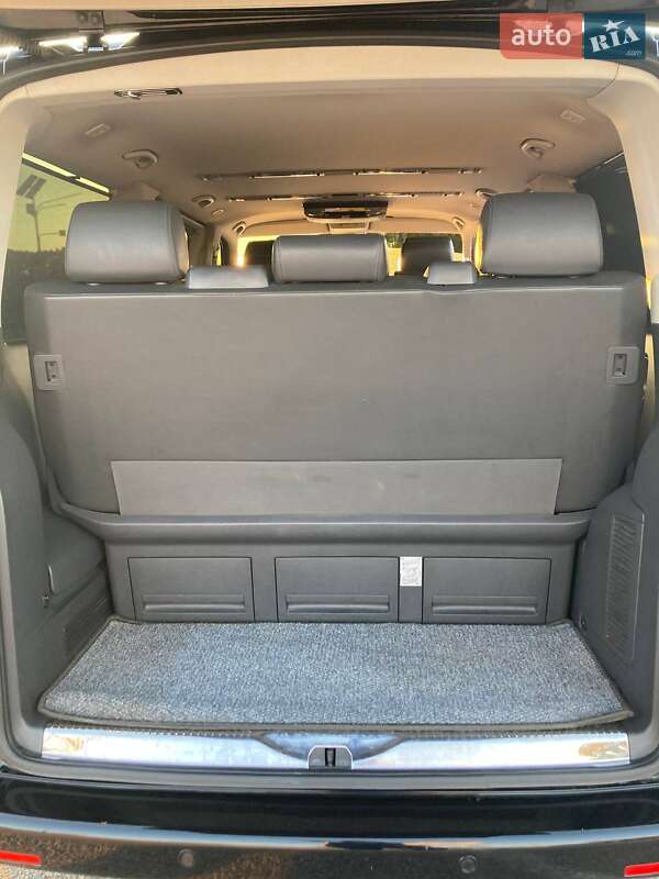 Мінівен Volkswagen Multivan 2011 в Харкові