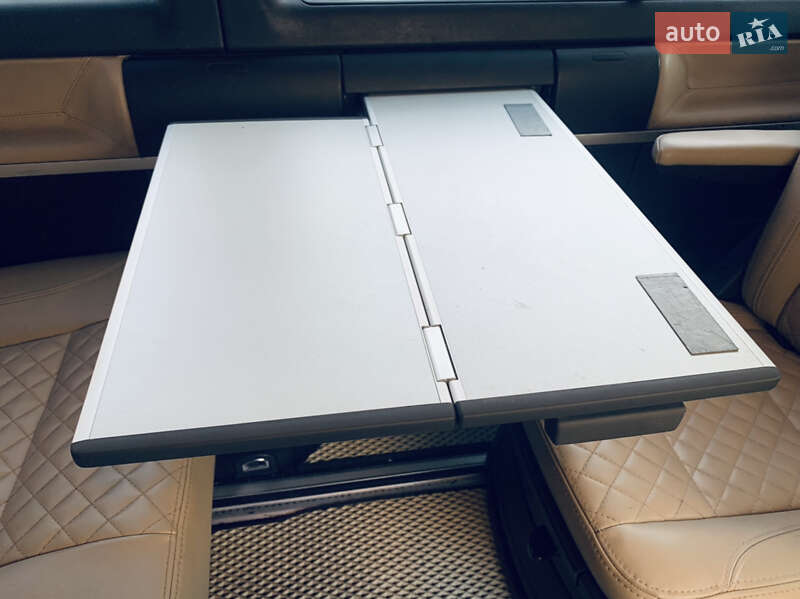 Минивэн Volkswagen Multivan 2016 в Киеве