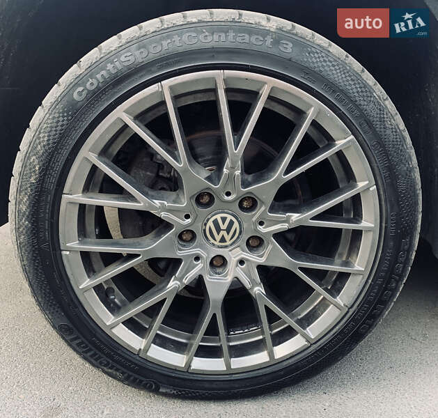 Минивэн Volkswagen Multivan 2016 в Киеве