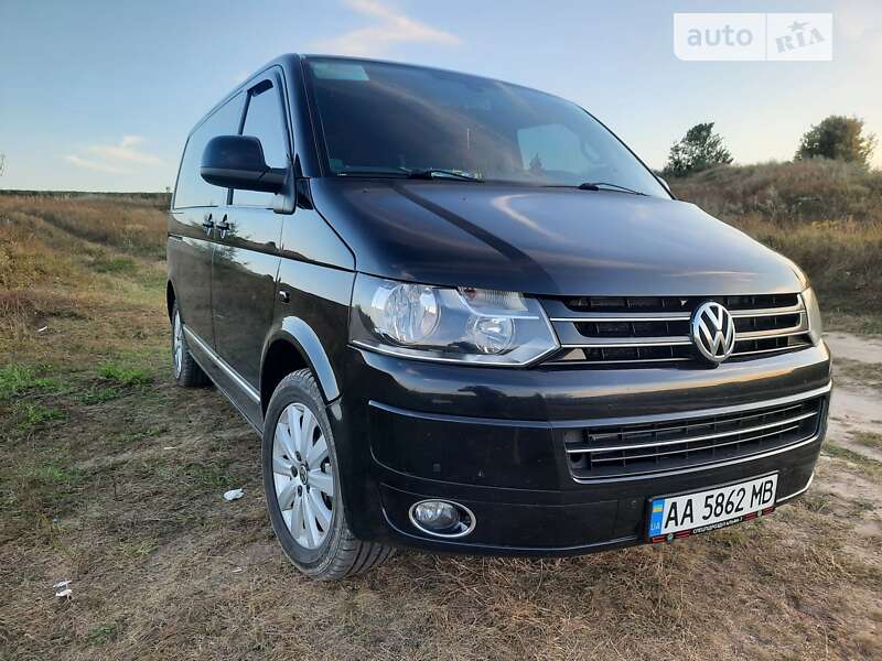 Минивэн Volkswagen Multivan 2011 в Киеве