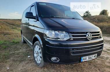 Минивэн Volkswagen Multivan 2011 в 