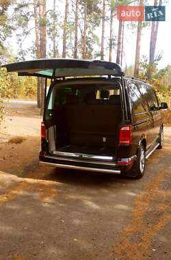 Минивэн Volkswagen Multivan 2017 в 
