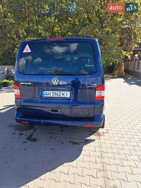Минивэн Volkswagen Multivan 2007 в Черновцах