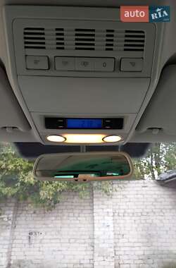 Мінівен Volkswagen Multivan 2007 в 