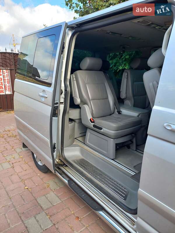 Минивэн Volkswagen Multivan 2007 в Киеве