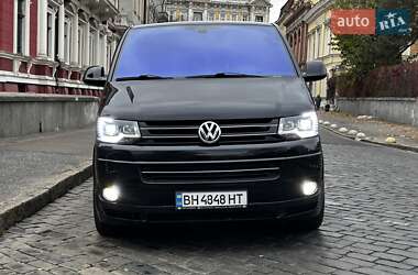 Минивэн Volkswagen Multivan 2010 в 