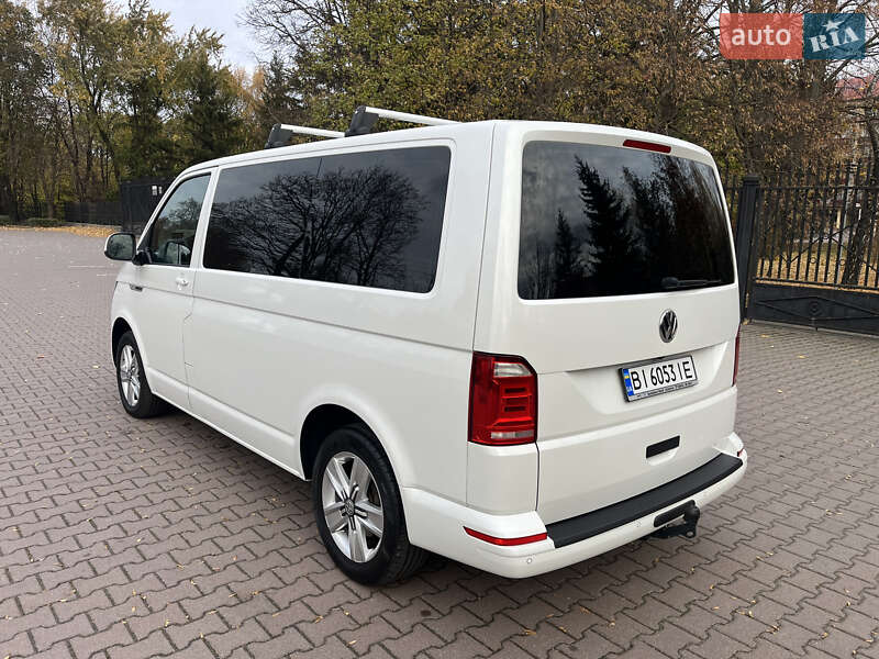 Минивэн Volkswagen Multivan 2017 в Миргороде