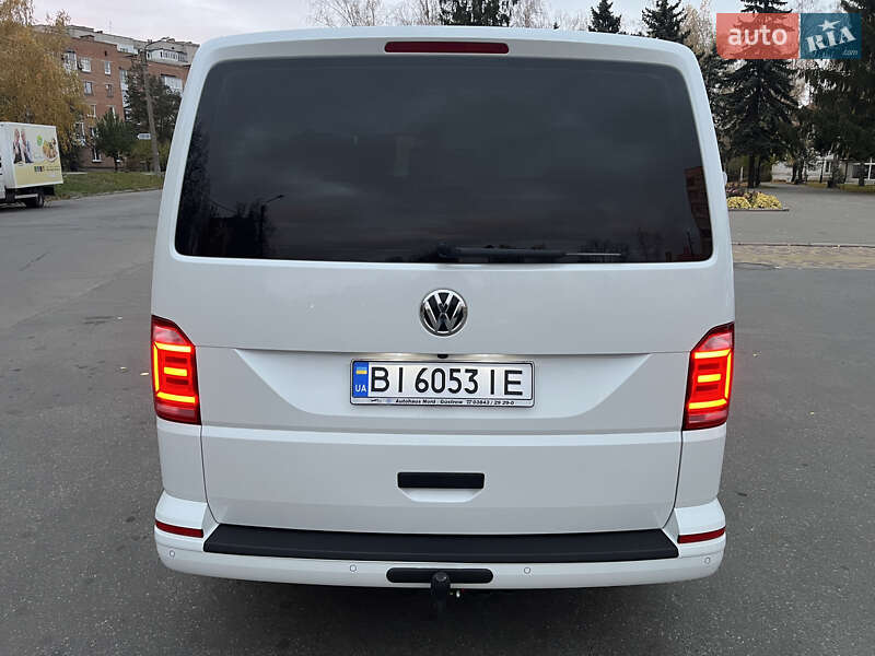 Минивэн Volkswagen Multivan 2017 в Миргороде