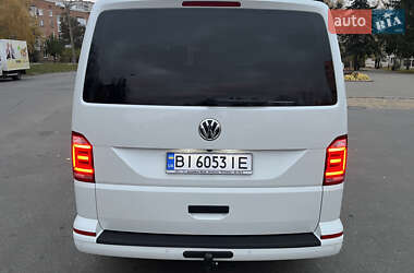 Мінівен Volkswagen Multivan 2017 в 