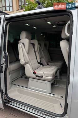 Минивэн Volkswagen Multivan 2016 в 