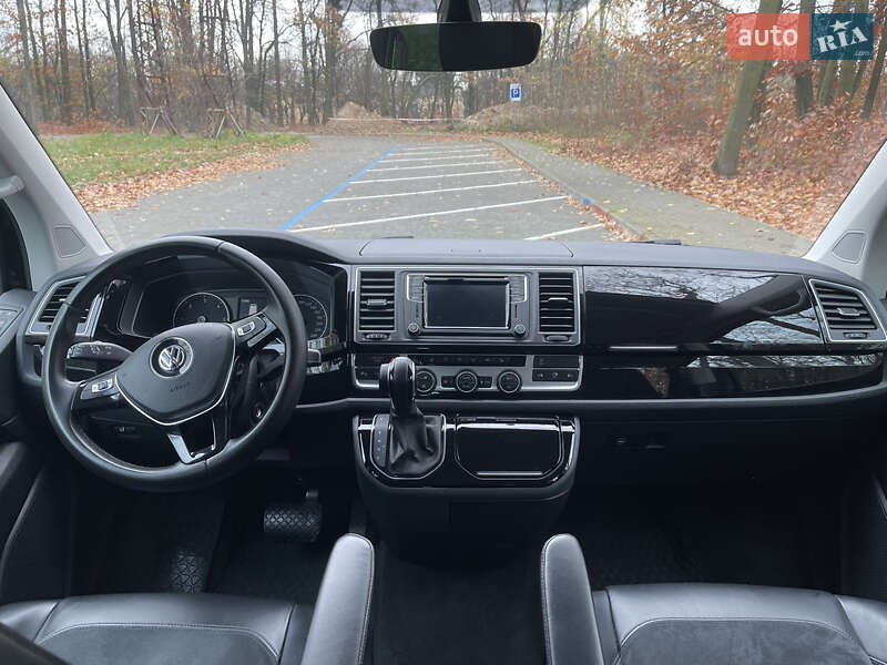 Минивэн Volkswagen Multivan 2018 в Львове