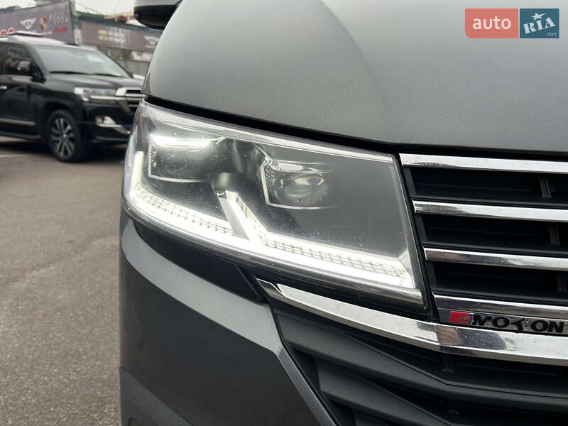 Минивэн Volkswagen Multivan 2020 в Киеве