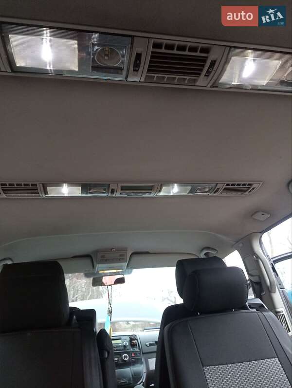 Мінівен Volkswagen Multivan 2004 в Козелеці