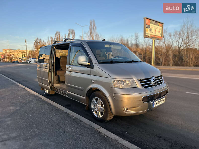 Минивэн Volkswagen Multivan 2005 в Виннице
