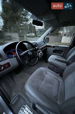 Минивэн Volkswagen Multivan 2006 в 