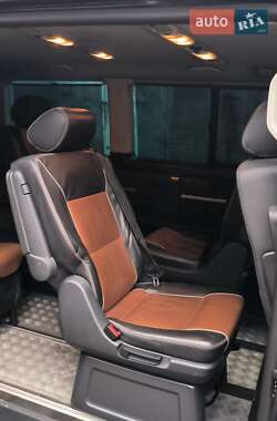 Минивэн Volkswagen Multivan 2008 в 