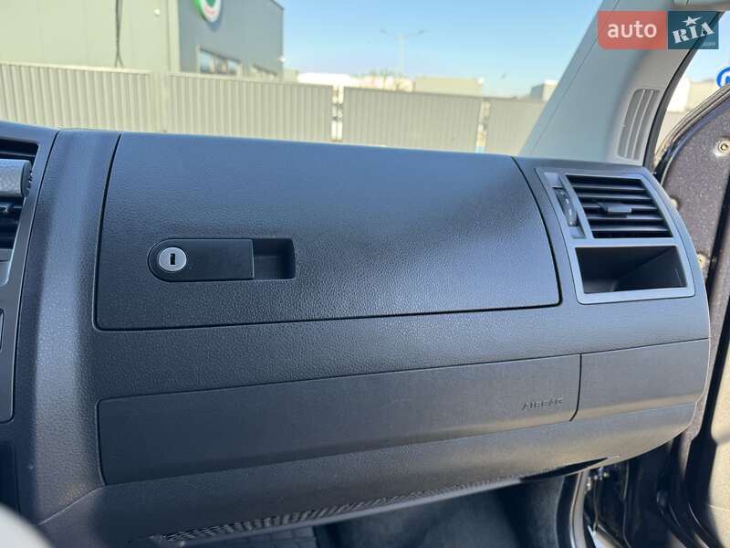 Минивэн Volkswagen Multivan 2012 в Ужгороде фото 17 Минивэн Volkswagen Multivan 2012 в Ужгороде