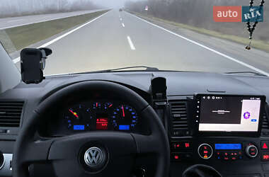 Минивэн Volkswagen Multivan 2009 в 