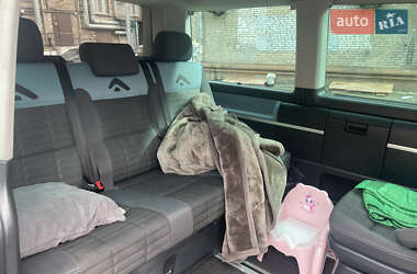 Минивэн Volkswagen Multivan 2009 в 