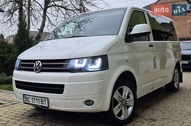 Минивэн Volkswagen Multivan 2012 в Жовкве