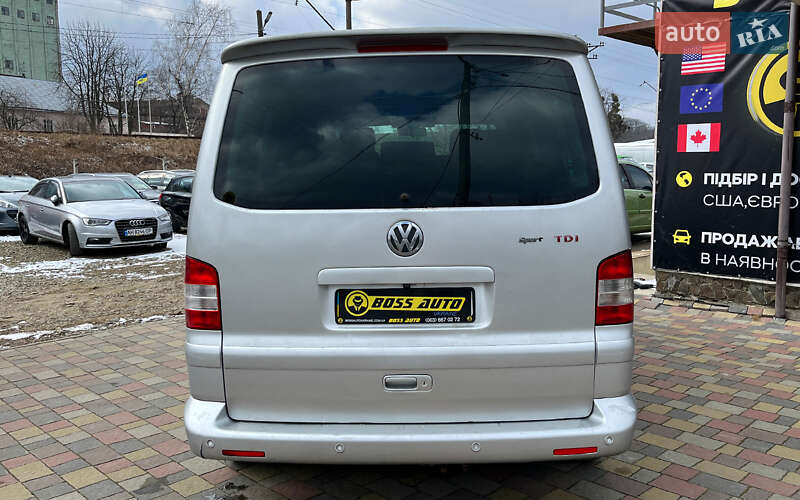 Минивэн Volkswagen Multivan 2006 в Стрые