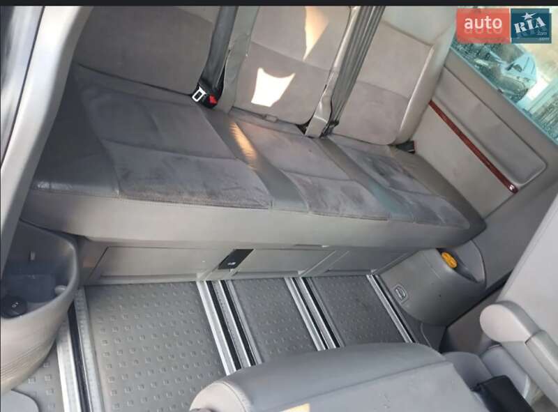 Минивэн Volkswagen Multivan 2006 в Львове