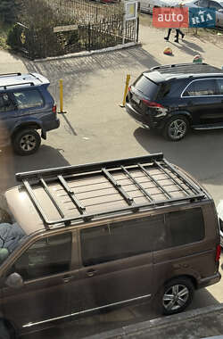 Мобильный дом Volkswagen Multivan 2013 в 