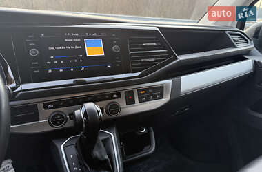 Минивэн Volkswagen Multivan 2021 в 