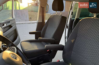 Мінівен Volkswagen Multivan 2020 в 