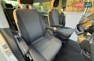 Мінівен Volkswagen Multivan 2020 в 