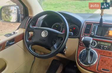 Минивэн Volkswagen Multivan 2005 в 