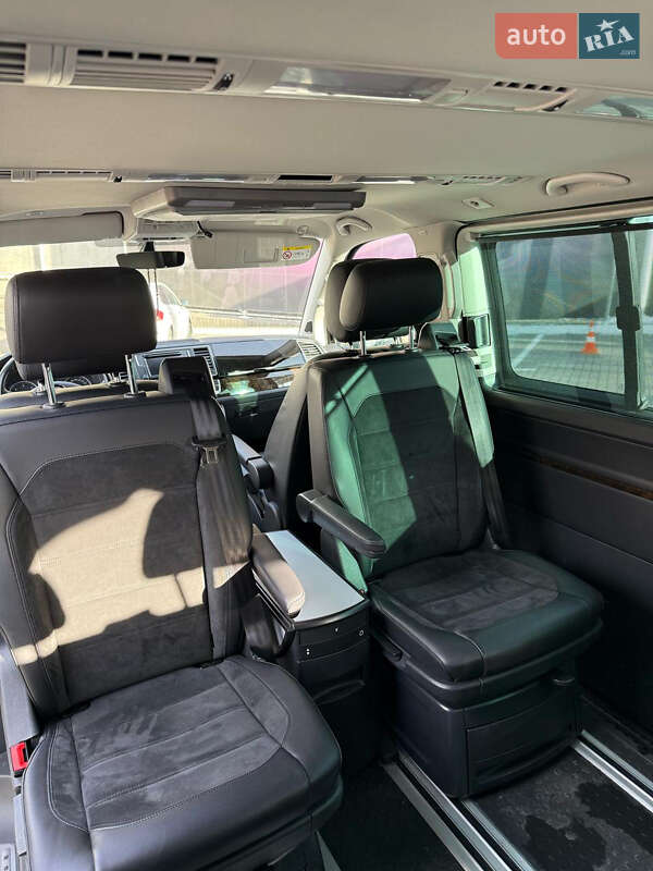 Минивэн Volkswagen Multivan 2019 в Киеве