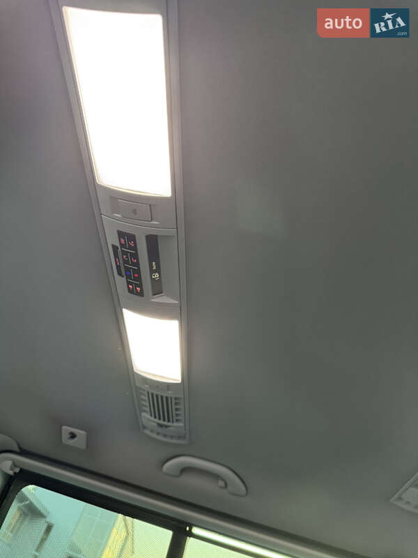 Минивэн Volkswagen Multivan 2019 в Киеве