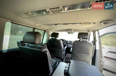 Минивэн Volkswagen Multivan 2010 в 