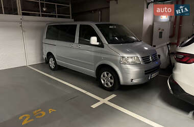 Минивэн Volkswagen Multivan 2006 в 