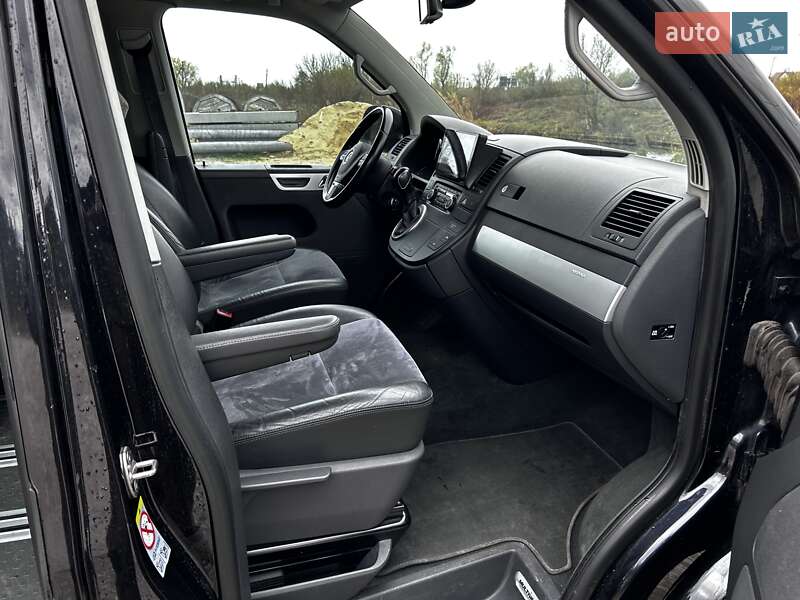 Минивэн Volkswagen Multivan 2014 в Киеве