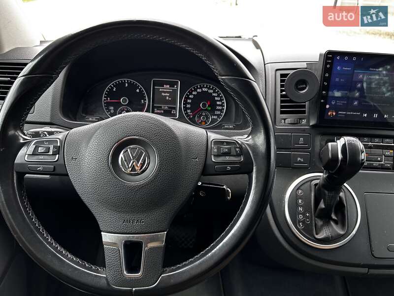 Минивэн Volkswagen Multivan 2014 в Киеве