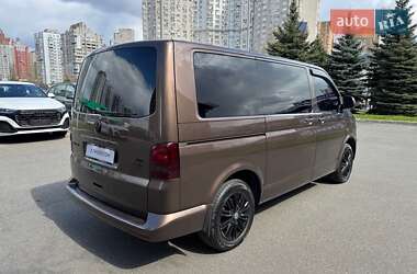Минивэн Volkswagen Multivan 2014 в 