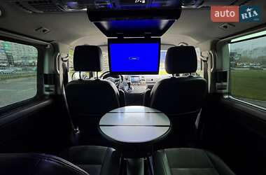 Минивэн Volkswagen Multivan 2014 в 