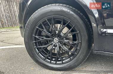 Минивэн Volkswagen Multivan 2016 в 