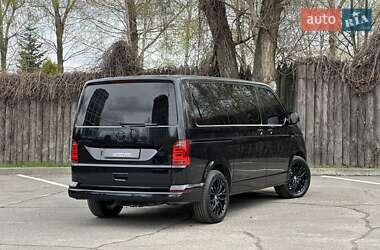 Минивэн Volkswagen Multivan 2016 в 
