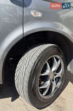 Мінівен Volkswagen Multivan 2013 в Києві