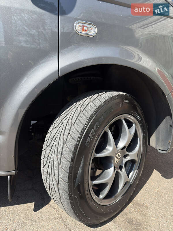 Мінівен Volkswagen Multivan 2013 в Києві