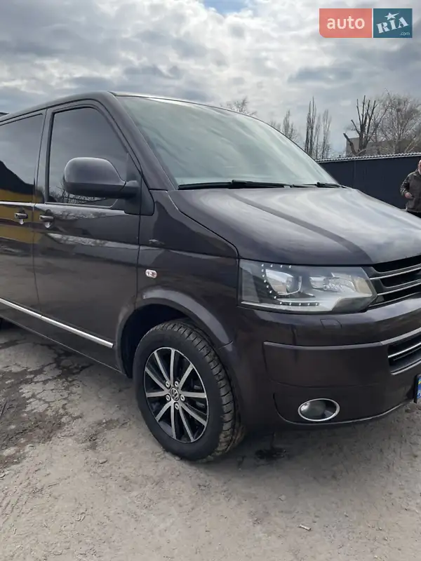 Volkswagen Multivan 2013